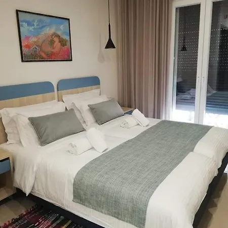 Pearl Dntwn Apts * הרקליון